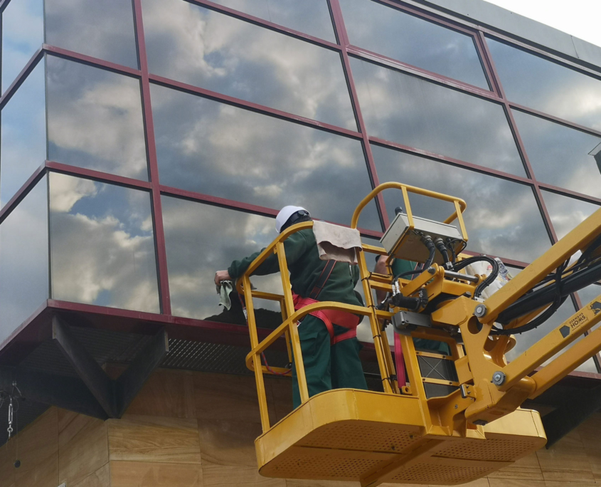 Empresa de neteja a Mataró i el Maresme per a empreses o comunitats Empresa de neteja a Mataró i el Maresme per a empreses o comunitats