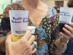 Servei integral de lloguer de vaixelles reutilitzables Lloguer de vaixelles reutilitzables