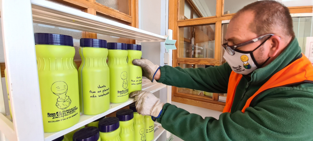 Servei-de-recollida-d'oli-al-Maresme Servei-de-recollida-d'oli-al-Maresme