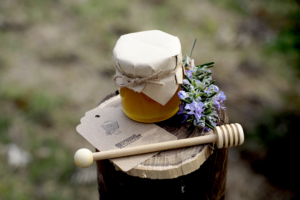 Mel de Can Parcala, un detall de casament que roba el cor